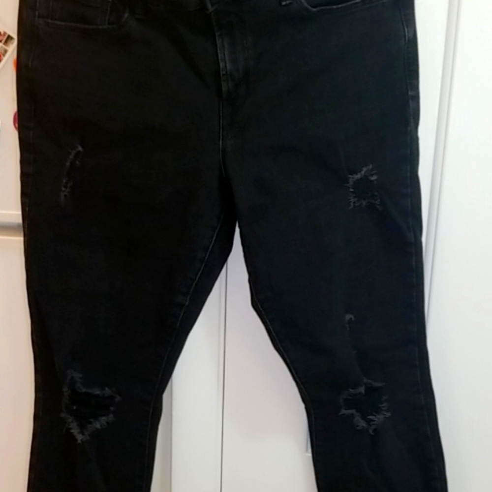 Black Ripped jeans